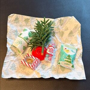 Miniverse Christmas tree!